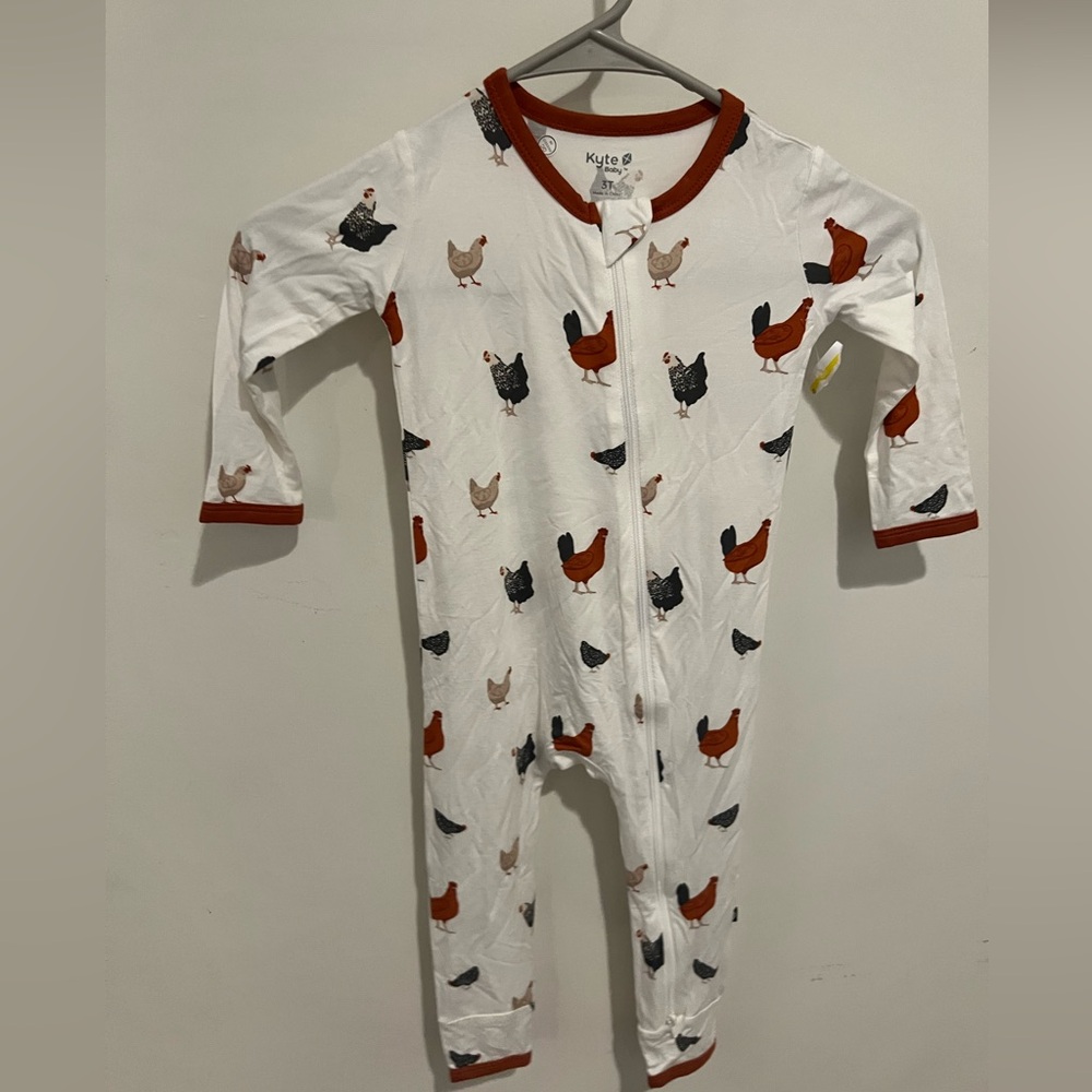 KYTE toddler 3T onsie zip up